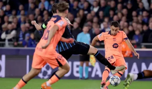 Eric Garcia bị chấn thương mũi trong trận đấu với Club Brugge