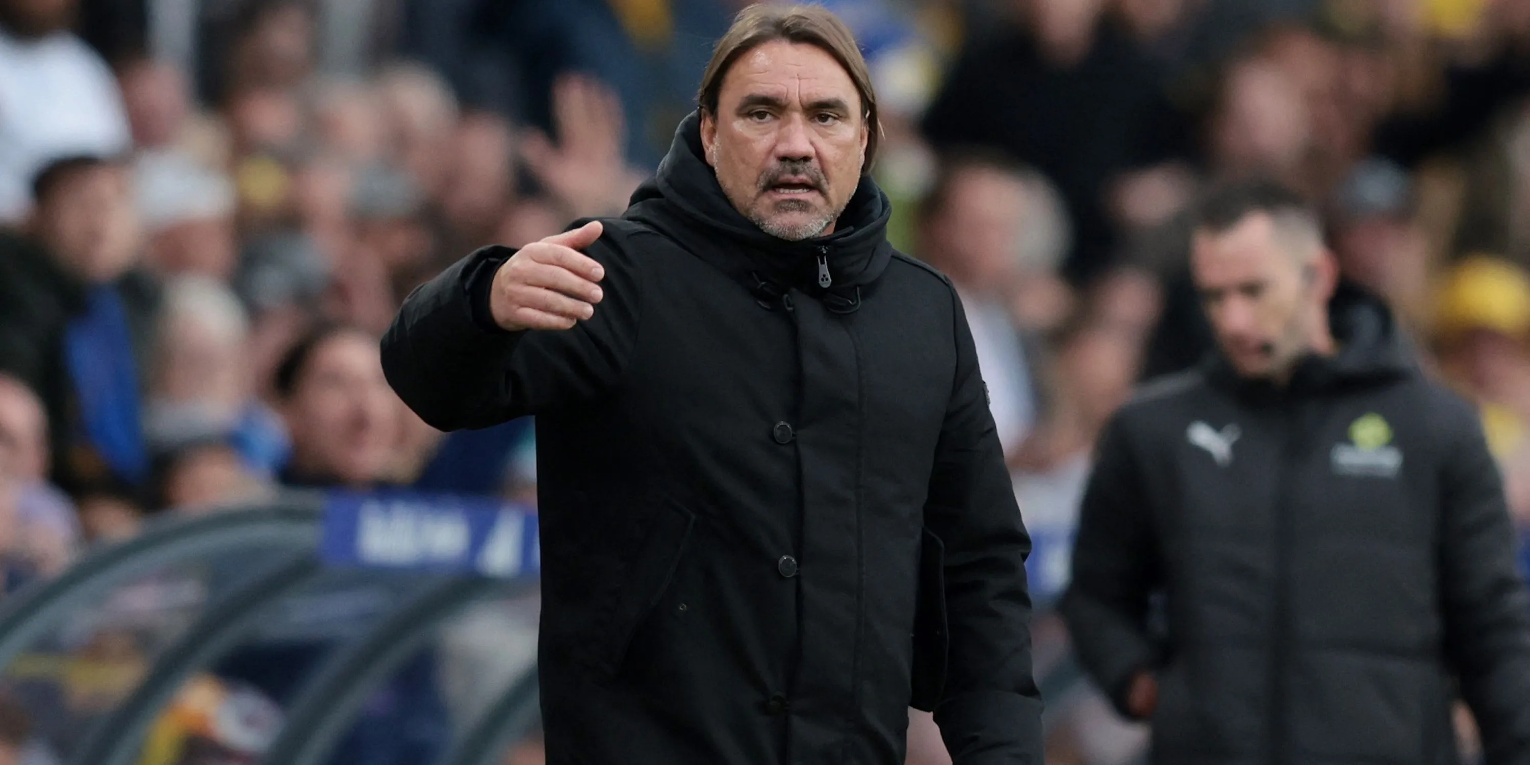 Huấn luyện viên Leeds United Daniel Farke tỏ vẻ phản ứng trong trận đấu