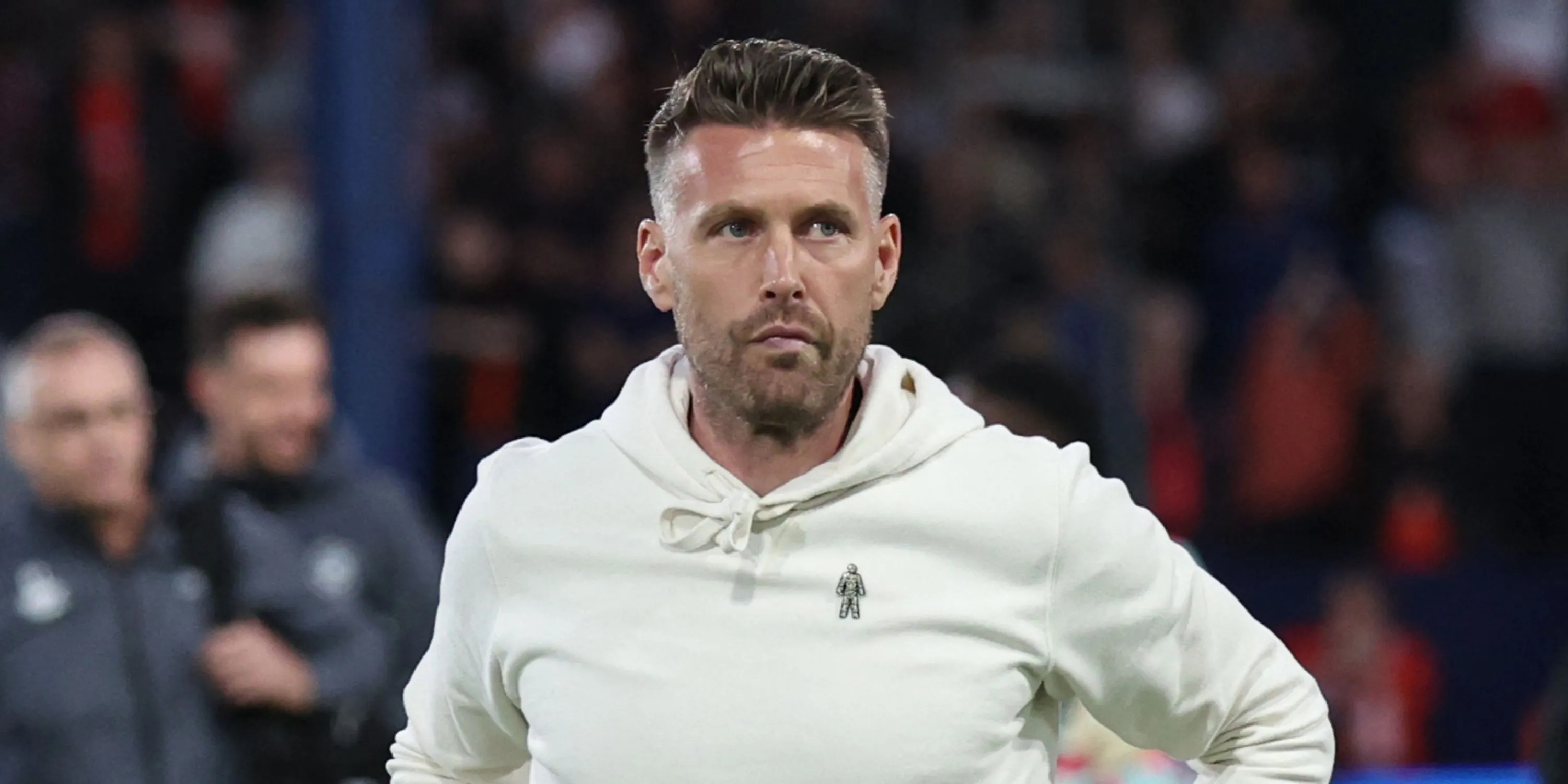 Huấn luyện viên Rob Edwards tại sân nhà Middlesbrough